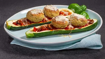 Gefüllte Zucchini